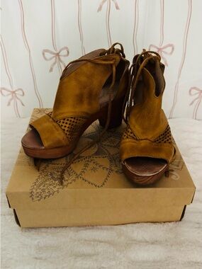 Free People Cognac Lace-Up Open-Toe Heeled Sandals